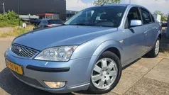 Grijs Gebruikt 2006 Ford Mondeo Platinum Hatchback | € 2.950 (Eerlijke prijs)