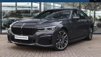 Grijs Gebruikt 2020 BMW 745e Comfort Edition Sedan | € 54.950 (Eerlijke prijs)