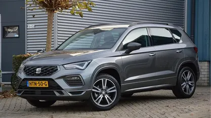 Grijs Gebruikt 2023 Seat Ateca FR SUV | € 31.950 (Eerlijke prijs)