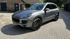 Grijs Gebruikt 2015 Porsche Cayenne SUV | € 29.990 (Goede deal)