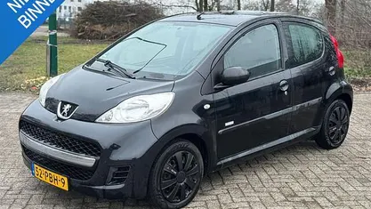 Occasion 2011 Peugeot 107 Hatchback | € 2.477 (Eerlijke prijs)