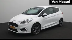 Wit Gebruikt 2019 Ford Fiesta ST-Line Hatchback | € 13.440 (Eerlijke prijs)