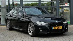 Zwart Gebruikt 2018 BMW 330 Sedan | € 20.950 (Super prijs)