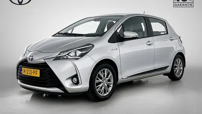 Occasion 2020 Toyota Yaris Hybrid Executive Hatchback | € 16.450 (Goede deal)