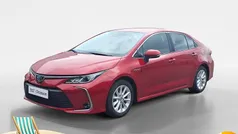 Rood Gebruikt 2019 Toyota Corolla Active Sedan | € 16.795 (Eerlijke prijs)