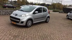 Grijs Gebruikt 2009 Peugeot 107 Hatchback | € 4.950 (Eerlijke prijs)