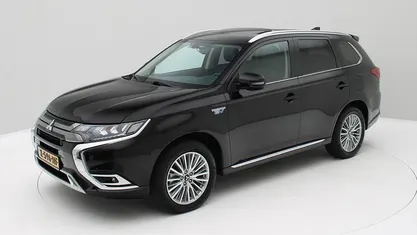 Gebruikt 2021 Mitsubishi Outlander Intense+ SUV | € 23.550 (Goede deal)