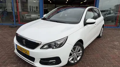 Occasion Peugeot 308 110 PK (80 kW) 2020 Wit Hatchback