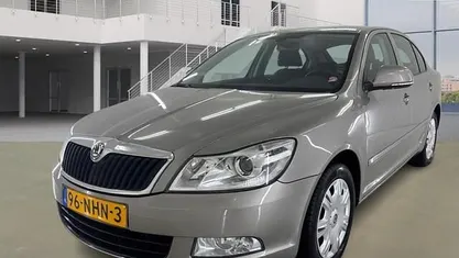 Occasion 2010 Skoda Octavia Elegance Hatchback | € 6.399 (Goede deal)