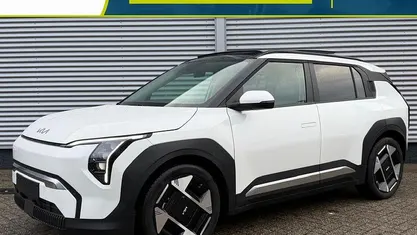 Occasion 2025 Kia EV3 Advance SUV | € 39.640 (Goede deal)
