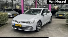 Grijs Gebruikt 2021 VW Golf VIII Style Hatchback | € 20.900 (Eerlijke prijs)