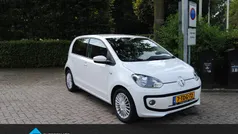 Wit Gebruikt 2014 VW up! high up! Hatchback | € 7.745 (Eerlijke prijs)