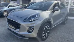 Grijs, metallic lak Gebruikt 2023 Ford Puma Titanium SUV | € 21.945 (Goede deal)