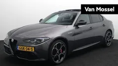 Grijs Gebruikt 2024 Alfa Romeo Giulia Veloce Sedan | € 56.440 (Eerlijke prijs)