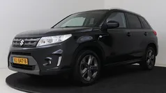 Zwart metallic Gebruikt 2016 Suzuki Vitara Exclusive SUV | € 13.450 (Eerlijke prijs)