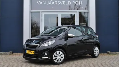 Zwart Gebruikt 2016 Peugeot 108 Active Hatchback | € 6.600 (Eerlijke prijs)