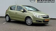 Groen Gebruikt 2008 Opel Corsa Enjoy Hatchback | € 4.950 (Eerlijke prijs)