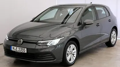 Gebruikt 2022 VW Golf VIII Life Hatchback | € 26.253 (Eerlijke prijs)