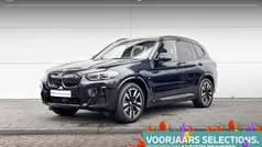 Zwart Gebruikt 2025 BMW iX3 Executive SUV | € 59.900 (Eerlijke prijs)