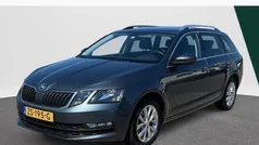 Grijs Gebruikt 2018 Skoda Octavia Ambition Stationwagen | € 13.900 (Eerlijke prijs)