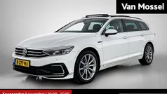 Wit Gebruikt 2022 VW Passat Business Stationwagen | € 24.400 (Eerlijke prijs)