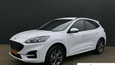 Wit Gebruikt 2023 Ford Kuga ST-Line SUV | € 27.935 (Eerlijke prijs)