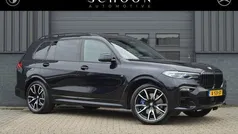 Zwart, metallic lak Gebruikt 2019 BMW X7 Executive SUV | € 64.950 (Eerlijke prijs)