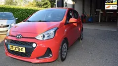 Rood Gebruikt 2019 Hyundai i10 Comfort Hatchback | € 8.695 (Eerlijke prijs)