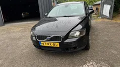 Zwart Gebruikt 2005 Volvo S40 Momentum Sedan | € 1.950 (Eerlijke prijs)