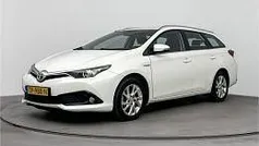 Wit Gebruikt 2018 Toyota Auris Touring Sports Stationwagen | € 15.400 (Eerlijke prijs)