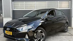 Zwart Gebruikt 2021 Hyundai i20 Comfort Hatchback | € 14.950 (Eerlijke prijs)