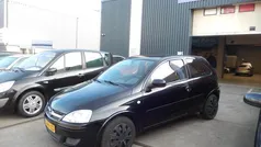 Zwart Gebruikt 2005 Opel Corsa Hatchback | € 1.299 (Eerlijke prijs)