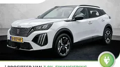 Wit, metallic lak Gebruikt 2024 Peugeot e-2008 Allure SUV | € 31.700 (Eerlijke prijs)