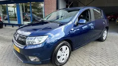 Blauw Gebruikt 2017 Dacia Sandero Lauréate Hatchback | € 9.950 (Eerlijke prijs)