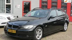 Zwart, metallic lak Gebruikt 2008 BMW 318 Stationwagen | € 4.150 (Eerlijke prijs)