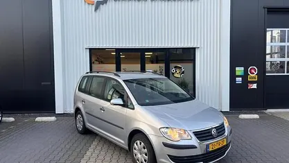 Grijs Gebruikt 2007 VW Touran MPV | € 4.490 (Eerlijke prijs)