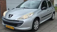 Grijs Gebruikt 2009 Peugeot 206+ Hatchback | € 2.250 (Eerlijke prijs)