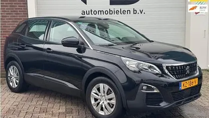 Zwart (metallic) Gebruikt 2017 Peugeot 3008 Active SUV | € 11.950 (Eerlijke prijs)