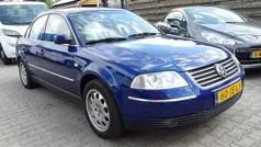 Gebruikt 2002 VW Passat Highline Sedan | € 1.950 (Goede deal)