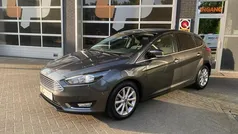 Grijs Gebruikt 2018 Ford Focus Titanium Hatchback | € 12.945 (Eerlijke prijs)