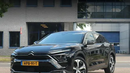 Zwart Gebruikt 2023 Citroën C5 X Business Class Stationwagen | € 25.795 (Eerlijke prijs)