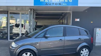 Occasion Audi A2 75 PK (55 kW) 2004 Grijs Hatchback