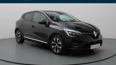 Zwart metallic Gebruikt 2022 Renault Clio V Evolution Hatchback | € 15.990 (Eerlijke prijs)