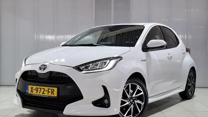 Wit Occasion 2021 Toyota Yaris Hybrid Style Hatchback | € 20.749 (Eerlijke prijs)