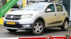 Gebruikt 2013 Dacia Sandero Lauréate Hatchback | € 3.900 (Eerlijke prijs)