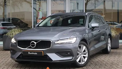 Gebruikt 2021 Volvo V60 Business Edition Stationwagen | € 22.400 (Super prijs)