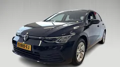 Gebruikt 2023 VW Golf VIII Life Hatchback | € 23.590 (Eerlijke prijs)