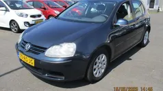 Blauw Gebruikt 2005 VW Golf IV Comfortline Hatchback | € 1.849 (Eerlijke prijs)