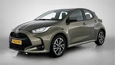 Groen metallic Gebruikt 2024 Toyota Yaris Hatchback | € 21.495 (Eerlijke prijs)