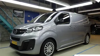 Occasion Opel Vivaro 145 PK (106 kW) 2024 Grijs MPV